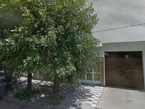 Casa en Venta con 12 cocheras