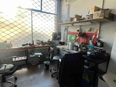 Venta Local Comercial en Parque Patricios