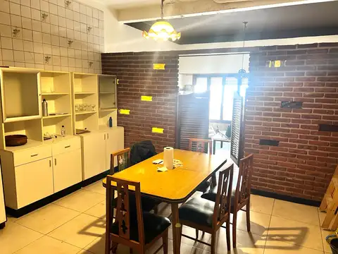 Depto Tipo Casa en Venta con 1 cocheras