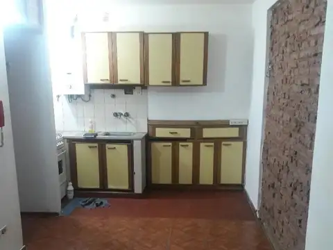 Primero de Mayo al 1643, 1 dormitorio.