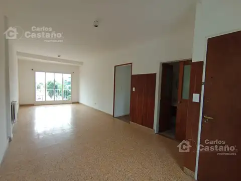 Piso 3 Amb. con Balcon y Vista Parcial al Rio