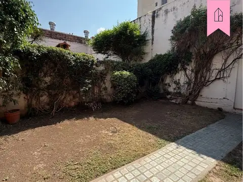 Casa 5 ambientes con 4 baños