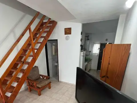 Oficina 21 ambientes con 7 baños