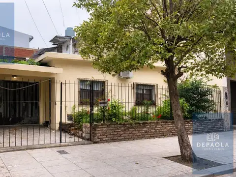 VENTA  CASA MULTIFAMILIAR 3 UNIDADES COCHERA PATIO - VICENTE LOPEZ - VILLA MARTELLI