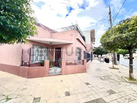 VENTA CASA LA TABLADA 4 AMBIENTES TERRAZA COCHERA APTO CREDITO!