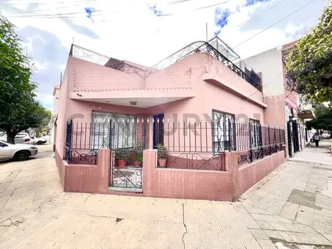 Miralla 2300, Piso 0