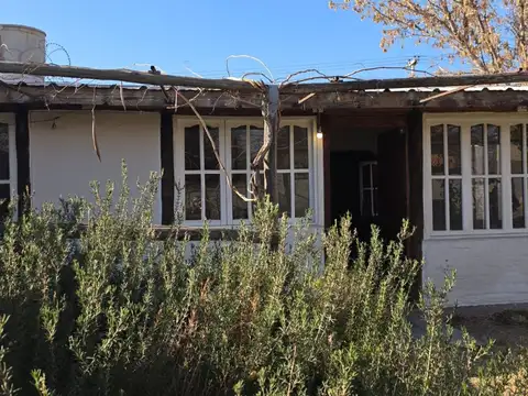 Casa en Alquiler con 1 cochera