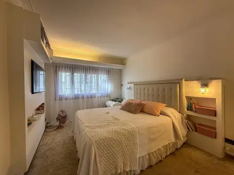 Depto Tipo Casa en Venta de 6 ambientes