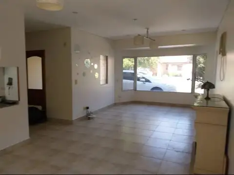 Casa en Alquiler de 3 dormitorios