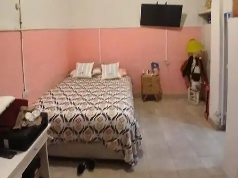 Depto Tipo Casa en Alquiler en Avellaneda, $ 700.000
