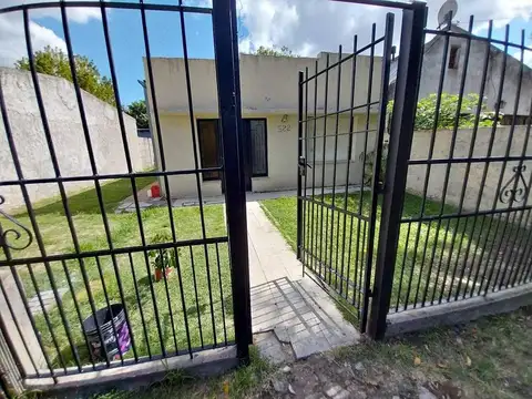 Casa en venta - 3 Dormitorios 1 Baño - Tolosa