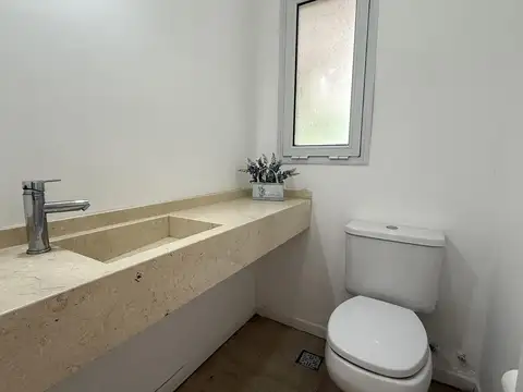 Casa en Venta en Countries y Barrios Cerrados en Campana, USD 190.000