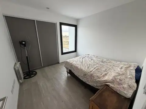 Depto Tipo Casa en Alquiler con 2 cocheras
