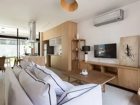 Depto Tipo Casa en Venta de 4 ambientes