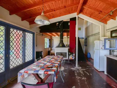 Casa 2 ambientes con 1 baño