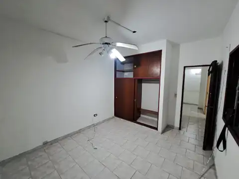 Depto Tipo Casa en Venta 40 años