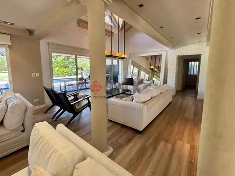 Casa en Venta de 5 dormitorios