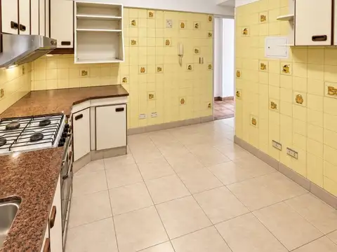 Departamento 4 ambientes con 2 baños