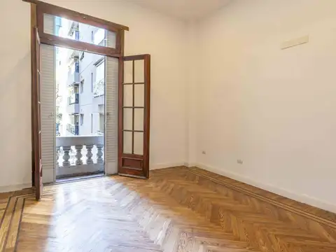 Avenida Luis María Campos 1100, Piso 2