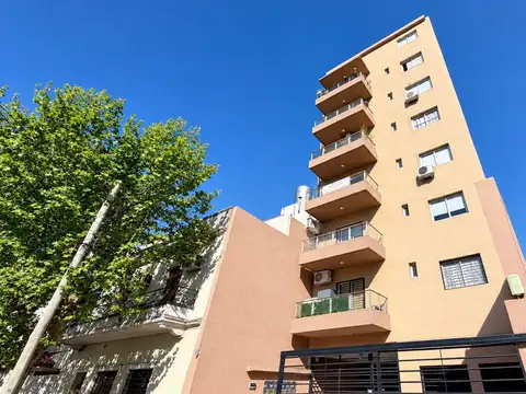 Departamento 2 ambientes con balcon al contrafrente