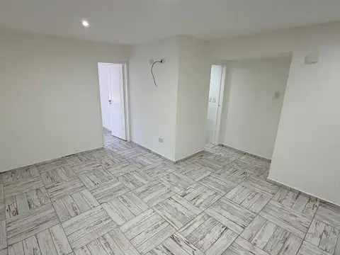 Departamento en Alquiler en Santos Lugares, $ 600.000