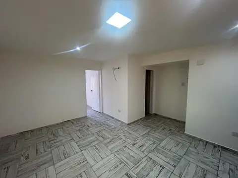 Departamento en Alquiler en Santos Lugares, $ 650.000