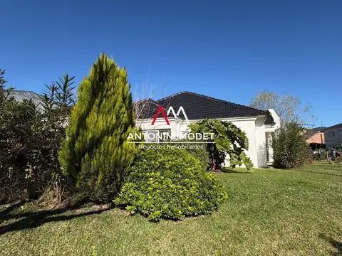 Casa en Alquiler de 3 dormitorios