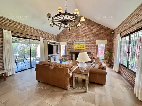 Casa en Alquiler Temporal de 4 dormitorios
