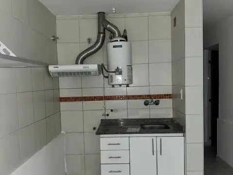 Departamento en Alquiler en Alberdi, $ 450.000