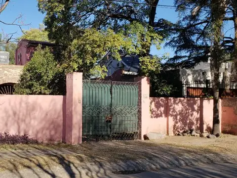 ALQUILA - CASA EN VILLA BELGRANO - 3 DORM - IDEAL COMERCIO