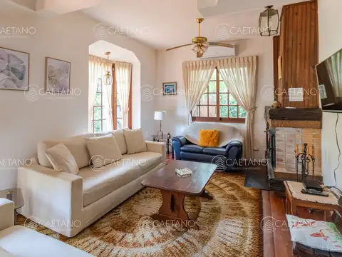 Casa 5 ambientes con 3 baños