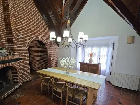 CASA 5 AMB DE ESTILO EN CARILO