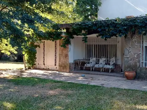 CASA LOTE 900M2 PILETA-BARRIO LOS INDIOS-ROLDAN
