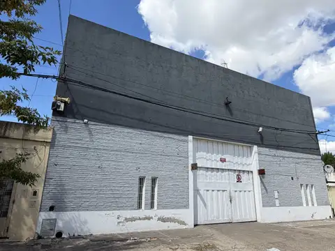 Galpon en Venta en Triángulo Y Moderno, USD 330.000