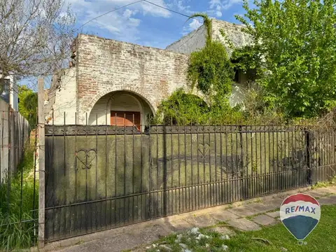 Calle 487 e/ 18 y 20 2400