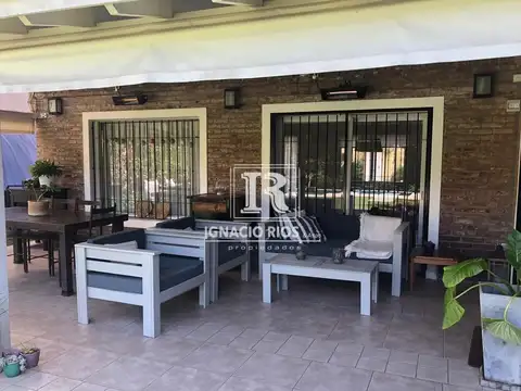 Casa 5 ambientes con 2 baños
