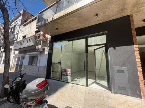 Local en Alquiler en Nuestra Señora De Lourdes, $ 1.100.000