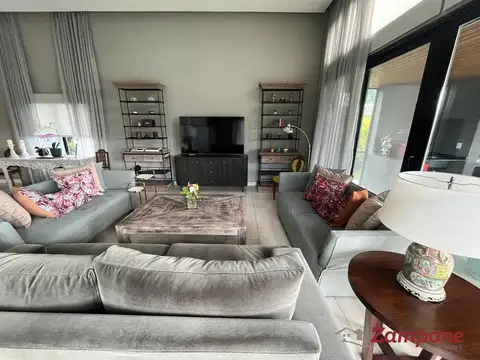 Casa en Alquiler de 4 dormitorios