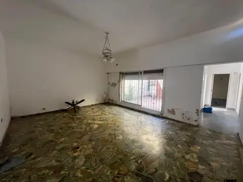 Depto Tipo Casa en Alquiler de 2 dormitorios