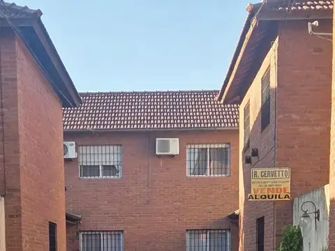 Depto Tipo Casa en Alquiler de 2 dormitorios