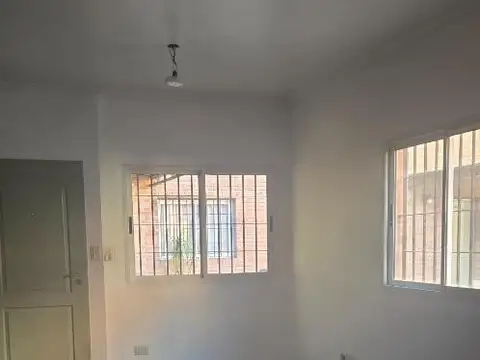 Alquiler Duplex 110 m2 c/ cochera Moreno Residencial