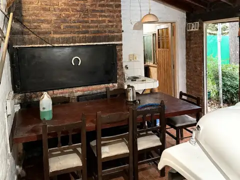 Casa en Venta con 4 cocheras