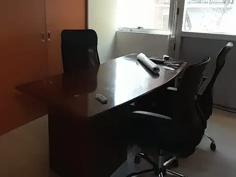 Oficina en Venta con 1 cochera