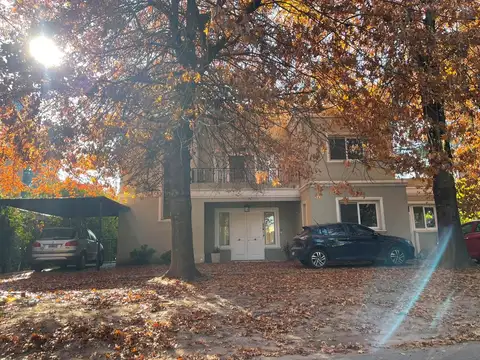 Casa en Venta de 5 dormitorios