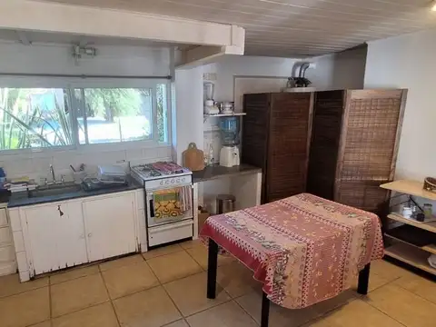 CASA VENTA NAUTICO ESCOBAR C/PILETA A REFACCIONAR