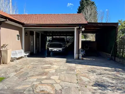 Casa 5 ambientes con 3 baños