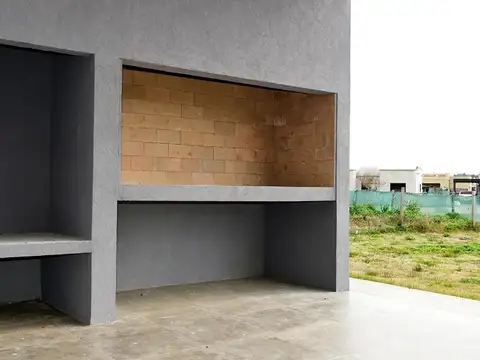 Casa en Venta en El Canton, USD 295.000
