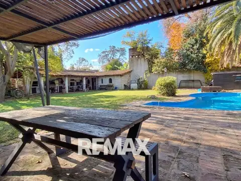 Casa 5 ambientes con 2 baños
