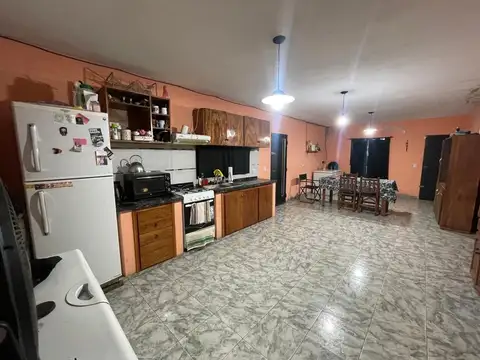 Casa 5 ambientes con 1 baño