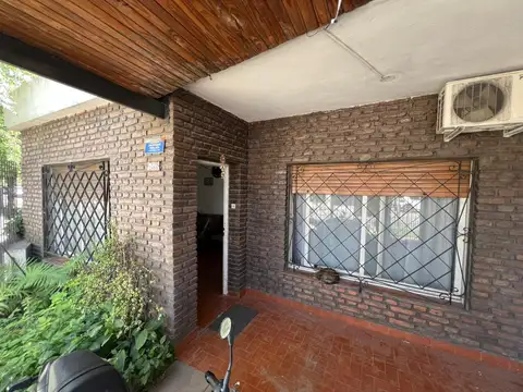 Emilio Mitre al 2400